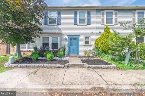 6102 Red Haven Dr, Marlton, NJ 08053
