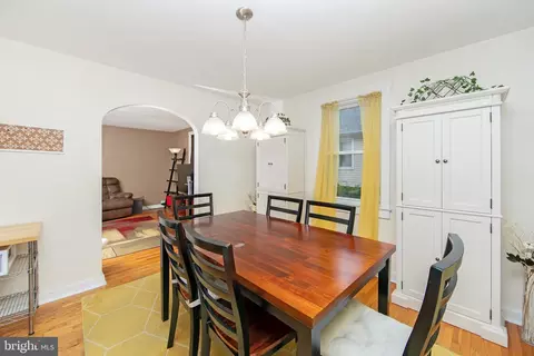 206 E Center Ave, Maple Shade, NJ 08052 photo 9