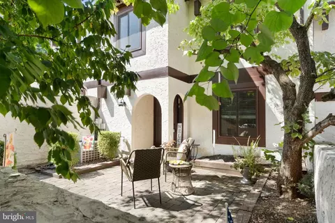 Exterior - 130 Five Crown Royal, Marlton, NJ 08053 photo 2 of 4