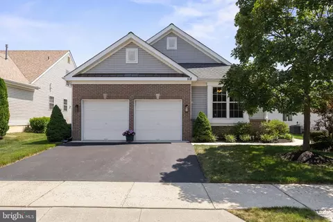108 Paisley Pl, Hainesport, NJ 08036