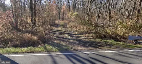 321 Ark Rd, Mount Laurel, NJ 08054
