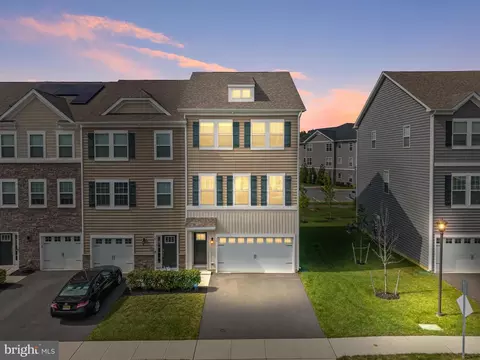 52 Rome Way, Mount Laurel, NJ 08054