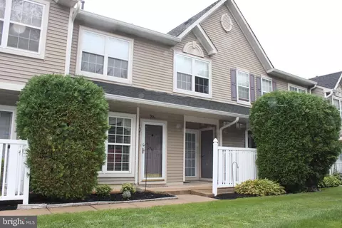 906 Coventry Way, Mount Laurel, NJ 08054