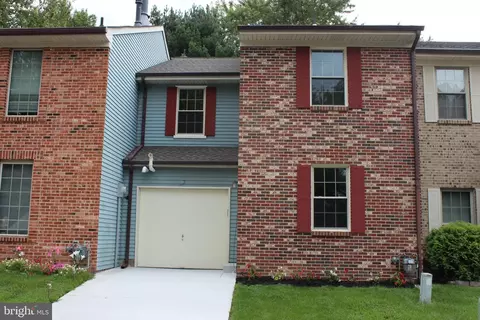 2 Blackhawk Ct, Medford, NJ 08055
