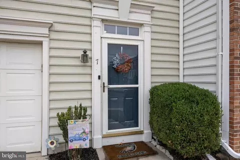 7 Lilyberry Pl, Delran, NJ 08075 photo 2