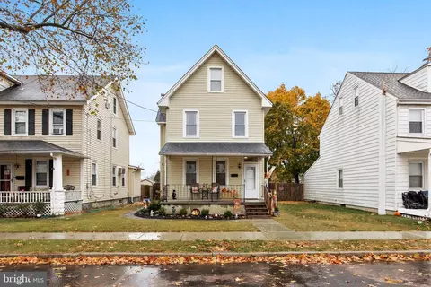 511 Ash St, Delanco, NJ 08075