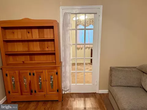 Entry Way - 501 6th St E, Florence, NJ 08518 photo 1 of 4