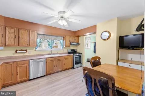 Kitchen - 501 6th St E, Florence, NJ 08518 photo 1 of 4