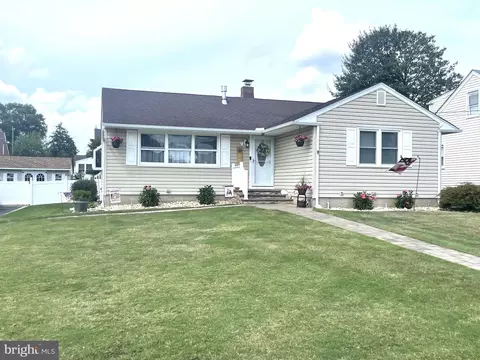 9 Linden Ave, Bordentown, NJ 08505