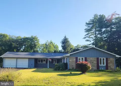 79 Tiffany Ln, Willingboro, NJ 08046