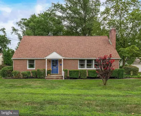 111 Flynn Ave, Moorestown, NJ 08057