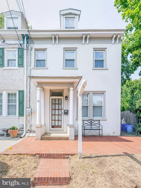 61 Park St, Bordentown, NJ 08505