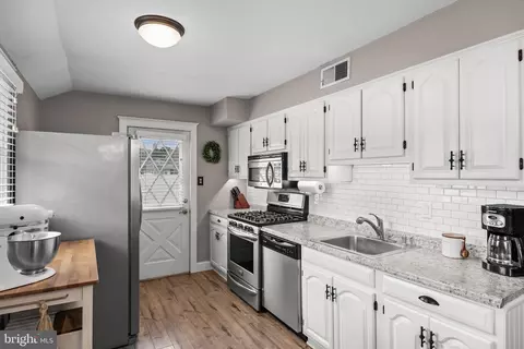 Kitchen - 740 Baylor Ave, Delran, NJ 08075 photo 1 of 1
