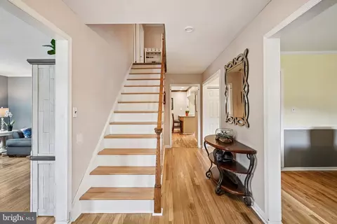 Entry Way - 20 Euston Rd, Marlton, NJ 08053 photo 1 of 5