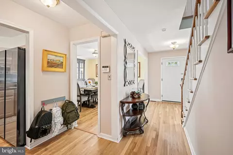 Entry Way - 20 Euston Rd, Marlton, NJ 08053 photo 3 of 5