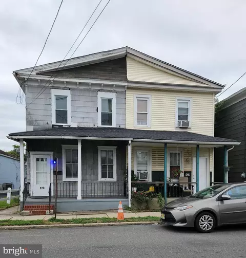 120 King St, Mount Holly, NJ 08060