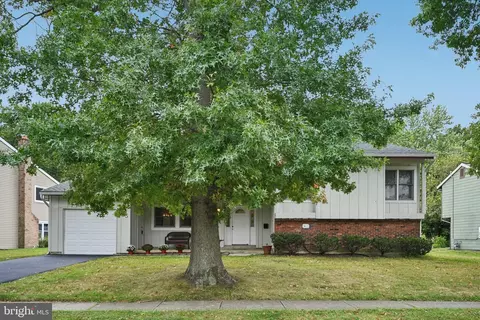 85 Carlton Ave, Marlton, NJ 08053