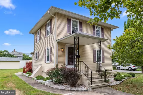 632 Highland Ave, Palmyra, NJ 08065