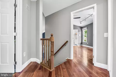 Entry Way - 175 Preakness Dr, Mount Laurel, NJ 08054 photo 4 of 4