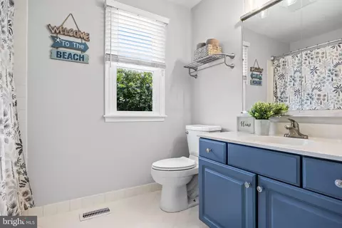 Bath - 175 Preakness Dr, Mount Laurel, NJ 08054 photo 4 of 4