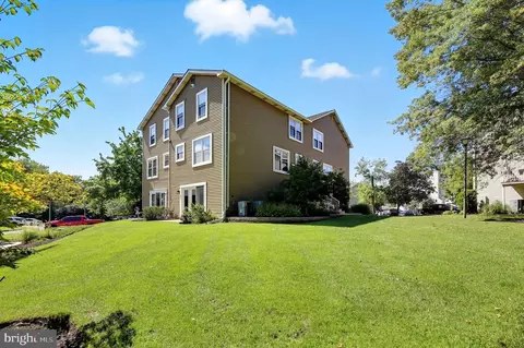 114 Ashby Ct, Mount Laurel, NJ 08054