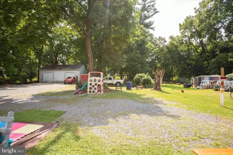 Exterior - 50 E 3rd St, Moorestown, NJ 08057 photo 3 of 4