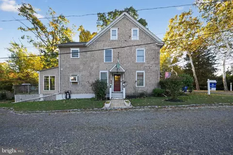 Exterior - 526 E Main St, Moorestown, NJ 08057 photo 3 of 11