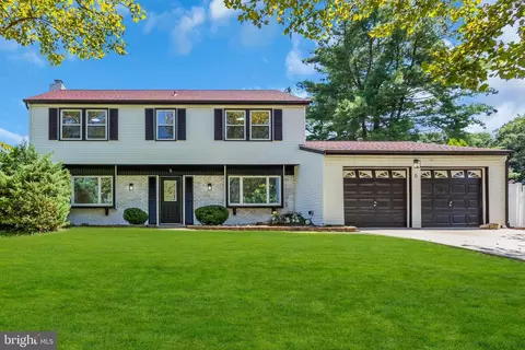 5 Enderly Ln, Willingboro, NJ 08046