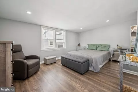 Bedroom - 259 Hooker St, Riverside, NJ 08075 photo 3 of 3