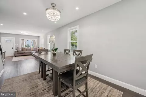Entry Way - 259 Hooker St, Riverside, NJ 08075 photo 6 of 12