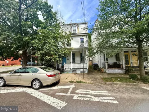 403 Wood St, Burlington, NJ 08016
