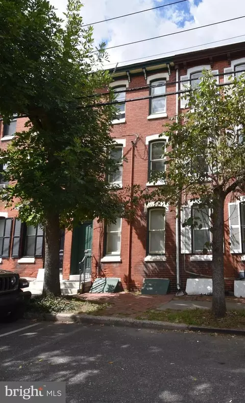 103 W Union St, Burlington, NJ 08016