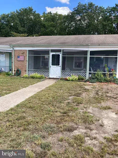 72 Kingston Way, Southampton, NJ 08088