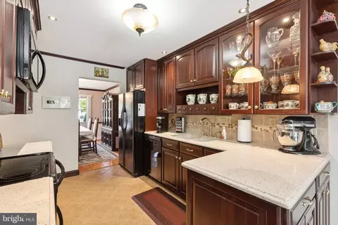 Kitchen - 12 Devonshire Rd, Mount Laurel, NJ 08054 photo 2 of 3