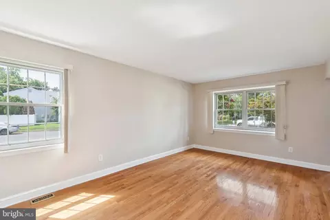 Living - 12 Devonshire Rd, Mount Laurel, NJ 08054 photo 2 of 2