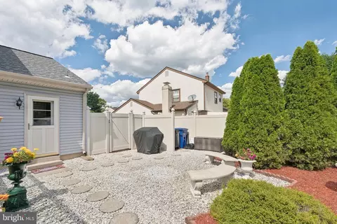 Exterior - 12 Devonshire Rd, Mount Laurel, NJ 08054 photo 19 of 28