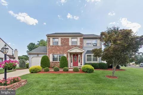 12 Devonshire Rd, Mount Laurel, NJ 08054