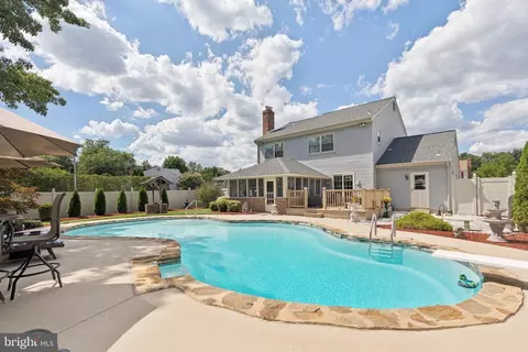 Exterior - 12 Devonshire Rd, Mount Laurel, NJ 08054 photo 4 of 28