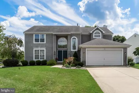 21 Olympia Dr, Marlton, NJ 08053