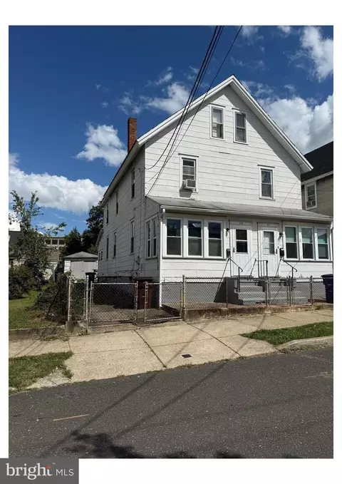 211-213 Madison St, Riverside, NJ 08075