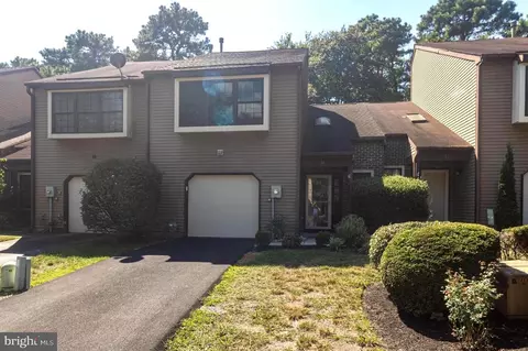 46 Golf Club Way, Marlton, NJ 08053