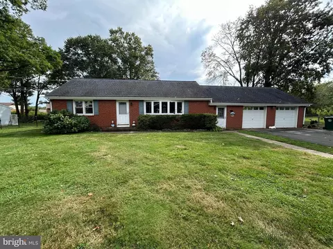 1046 Woodlane Rd, Mount Holly, NJ 08060