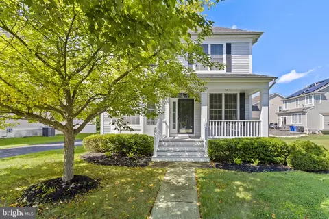 24 Stevenson Ln, Chesterfield, NJ 08515