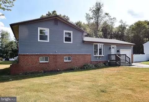 100 Cambridge Ave, Marlton, NJ 08053