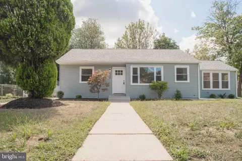 Exterior - 524 W Main St, Maple Shade, NJ 08052 photo 2 of 5