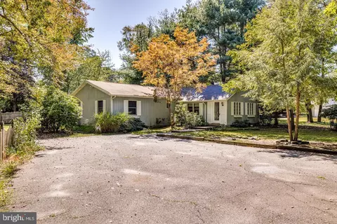220 E Lake Blvd, Medford, NJ 08055