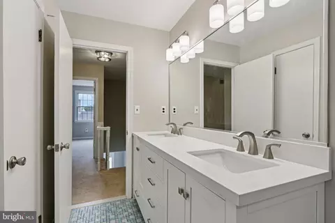 Bath - 75 Euston Rd S, Marlton, NJ 08053 photo 4 of 4