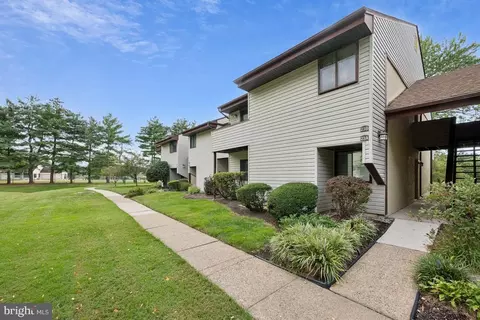 23 E Daisy Ln # A, Mount Laurel, NJ 08054 photo 3