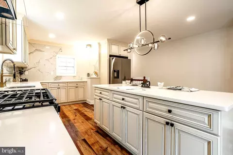 431 E Park Ave, Maple Shade, NJ 08052 photo 8