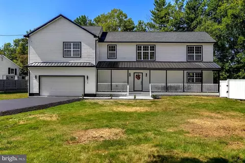 73 Janeway Ave, Moorestown, NJ 08057